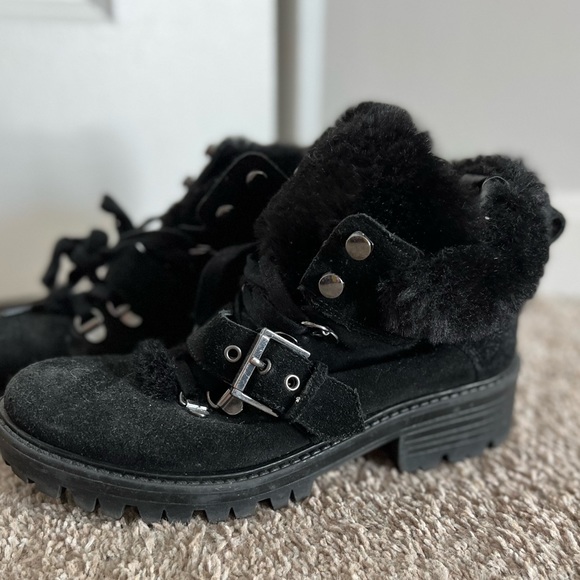 Kendall + Kylie black fur boot, size 8 - Picture 3 of 4